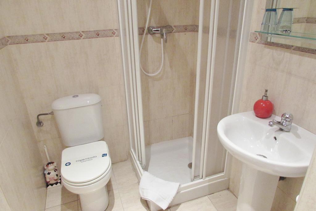 Hostal Nuevas Naciones Granada Eksteriør bilde