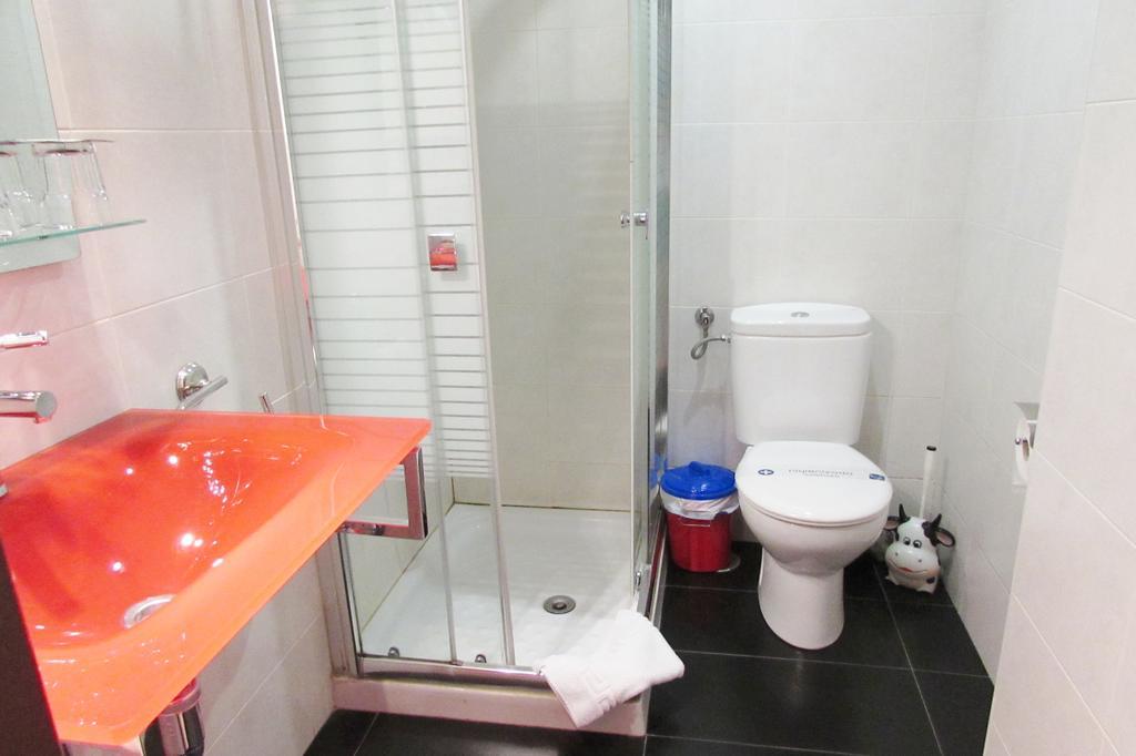 Hostal Nuevas Naciones Granada Eksteriør bilde