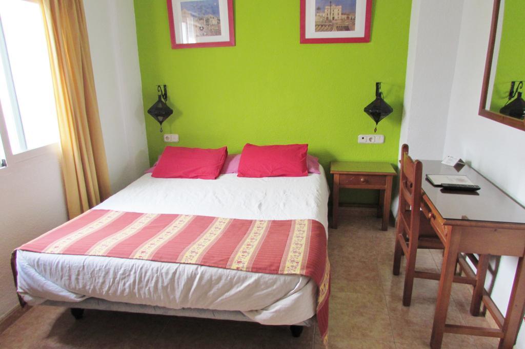 Hostal Nuevas Naciones Granada Eksteriør bilde